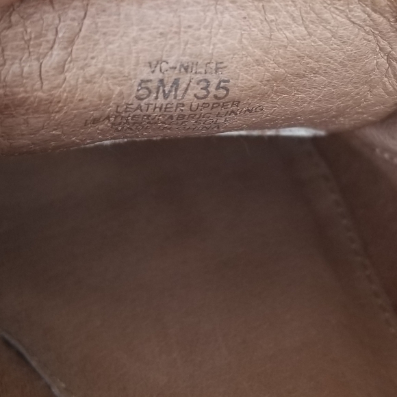 VINCE CAMUTO Nilee Pewter Metallic Laced Oxfords Sz 5 - Picture 10 of 11